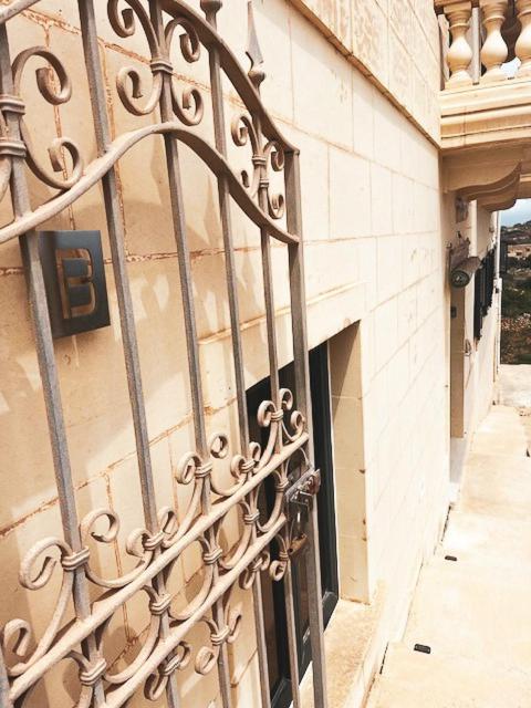 Spacious, Bright, Valley & Sea View Maisonette Xaghra Exterior photo