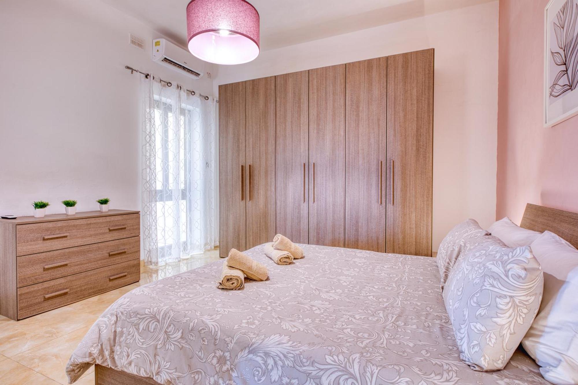 Spacious, Bright, Valley & Sea View Maisonette Xaghra Exterior photo