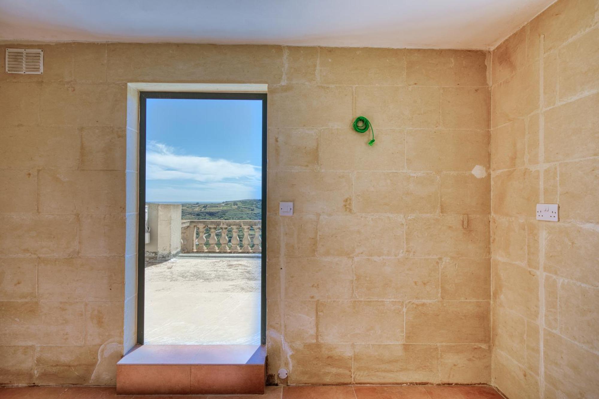 Spacious, Bright, Valley & Sea View Maisonette Xaghra Exterior photo