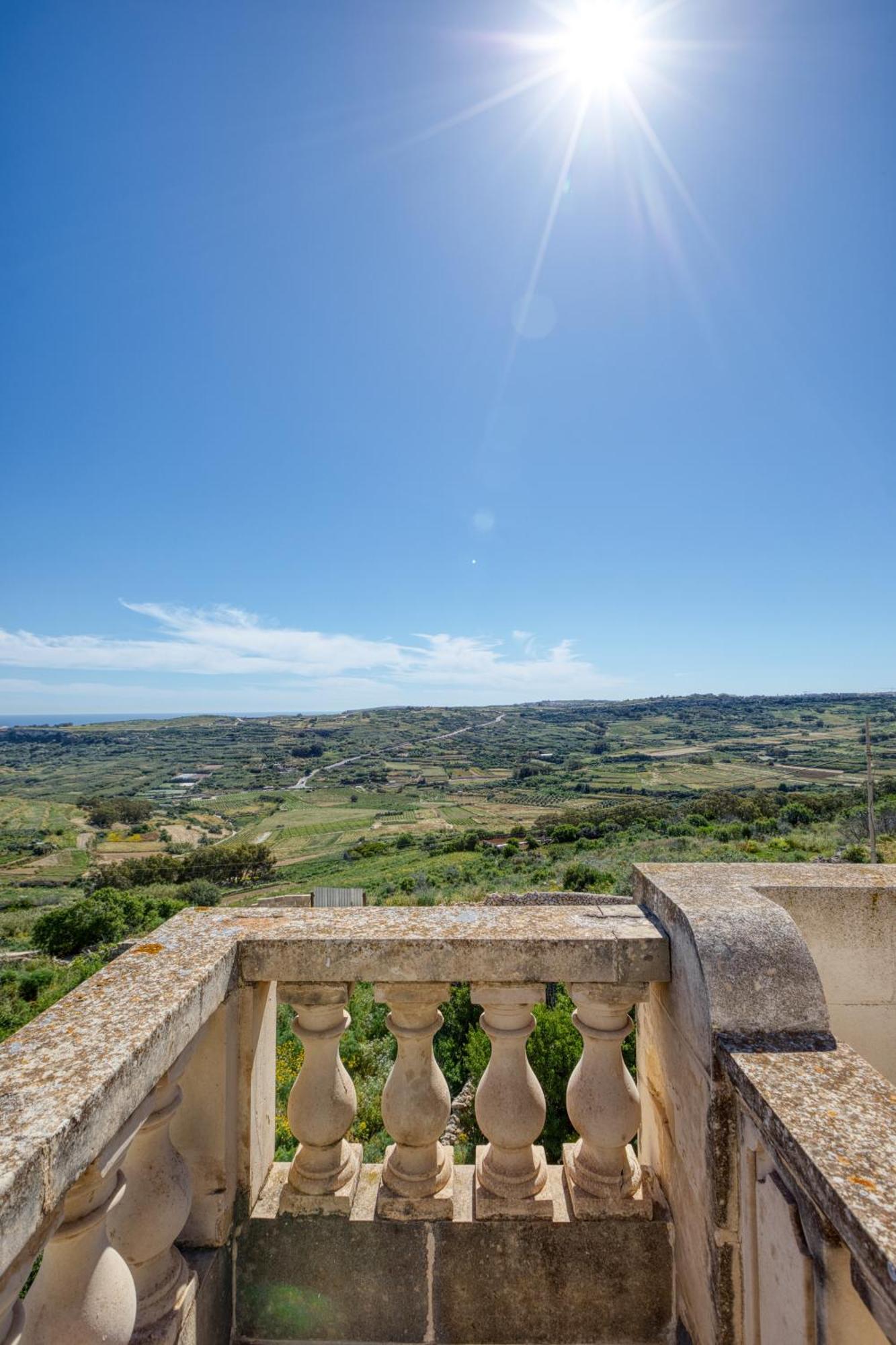 Spacious, Bright, Valley & Sea View Maisonette Xaghra Exterior photo