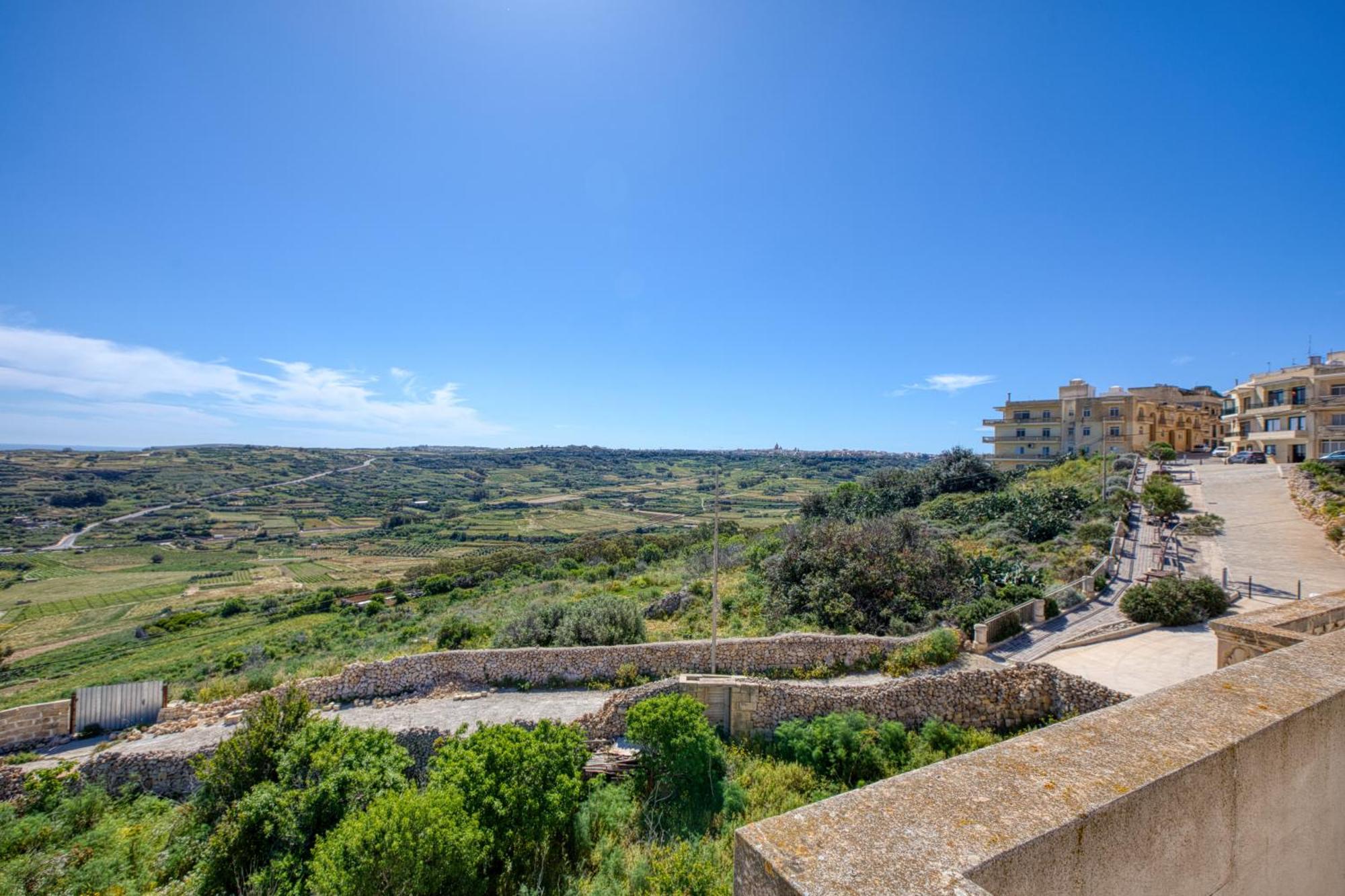 Spacious, Bright, Valley & Sea View Maisonette Xaghra Exterior photo